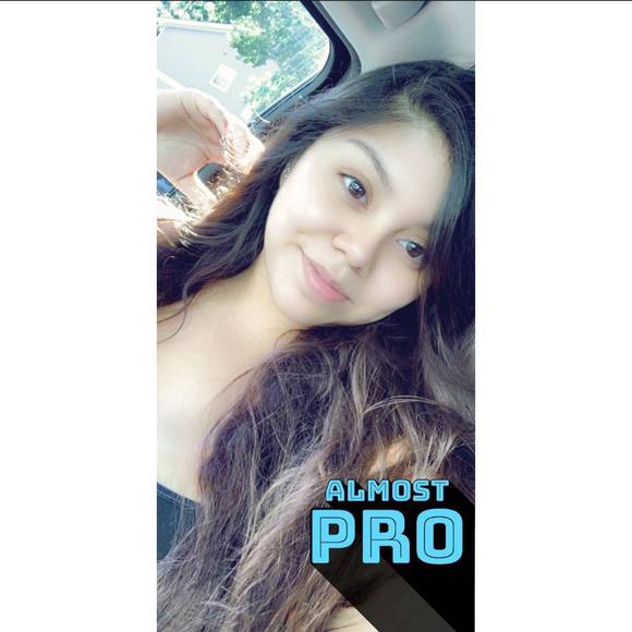 Meet your Posher, Alanis - Picture 1 of 1